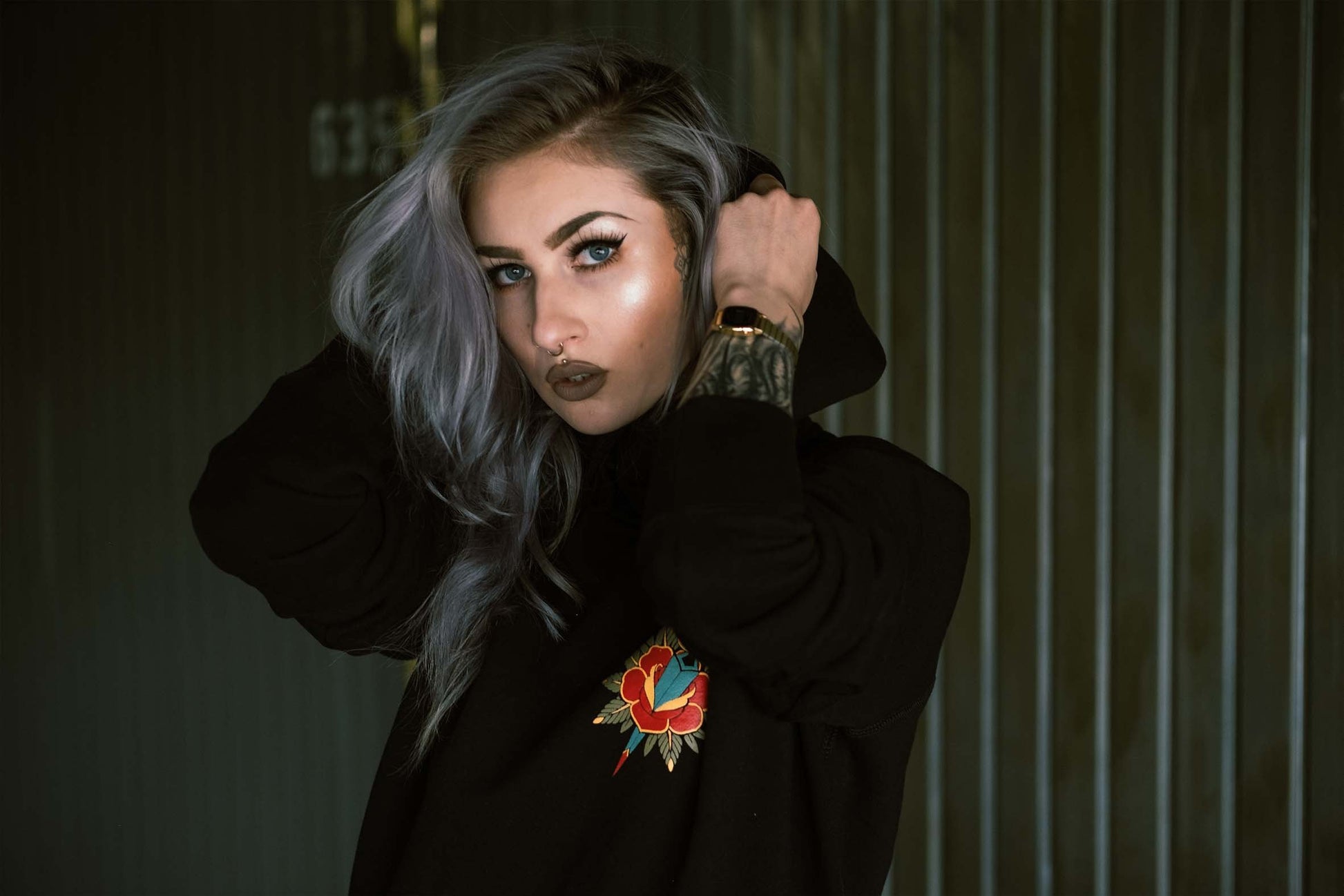 Rose Dagger Hoodie Black