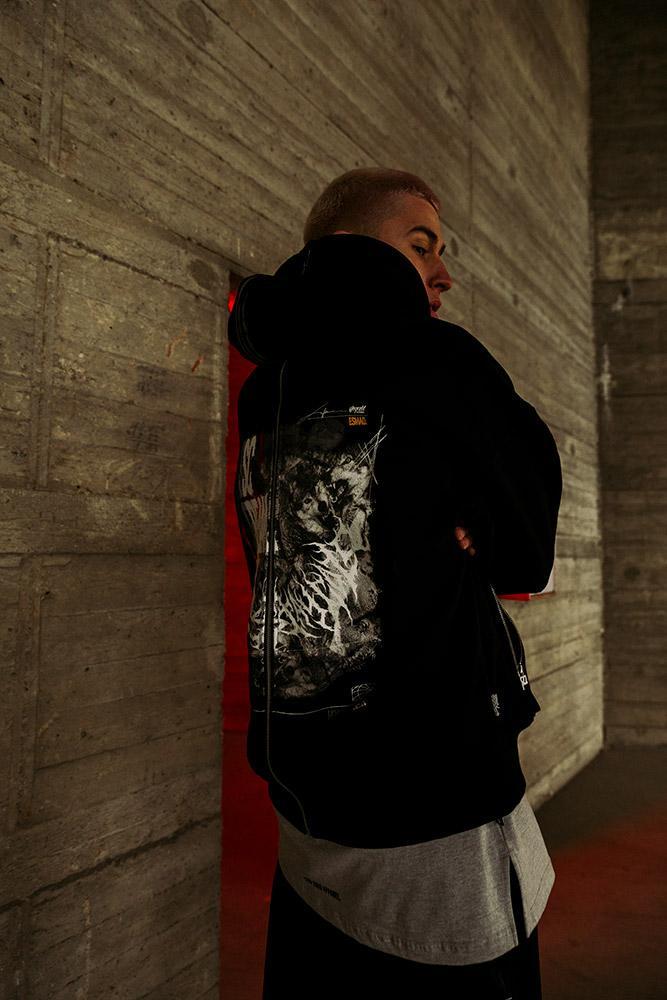 Smash Up Zip Jacket 01
