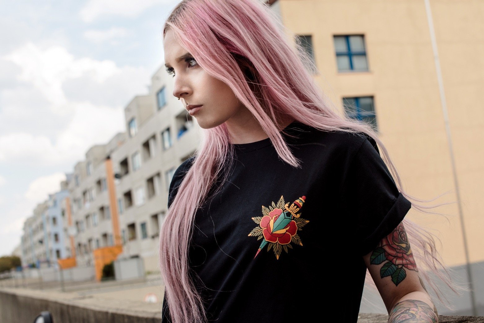 stay cold, tattoo apparel, tattoo clothing, tattoo t-shirt, tattoo tee, tattoo model