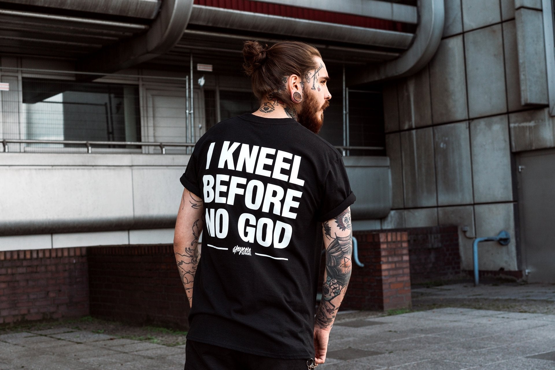 Kneel before no God Tee