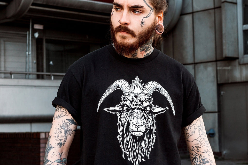 Kneel before no God Tee