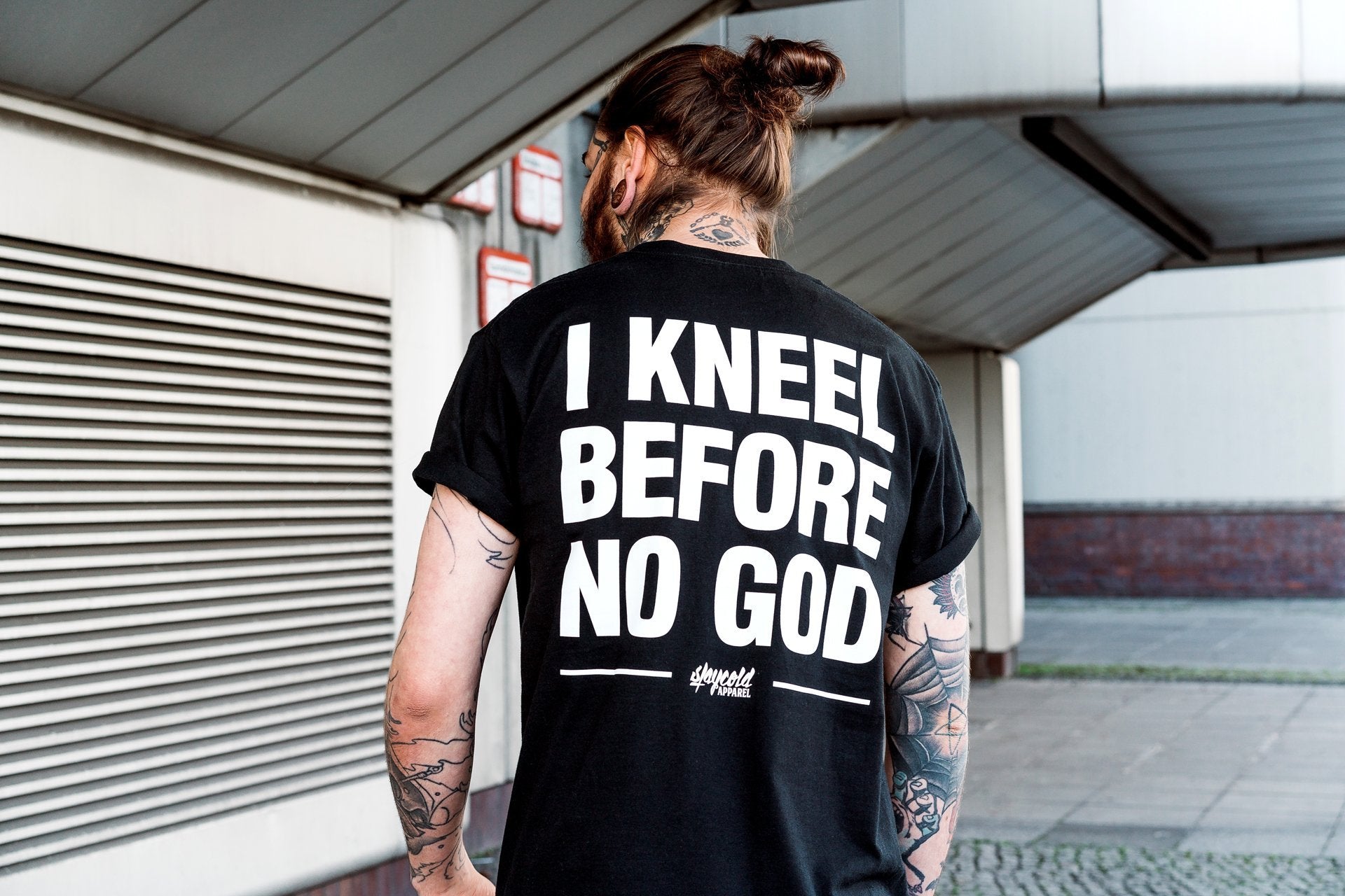 Kneel before no God Tee